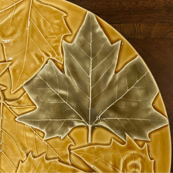 13” Platter - Bordallo Pinheiro - Picture 6 of 14